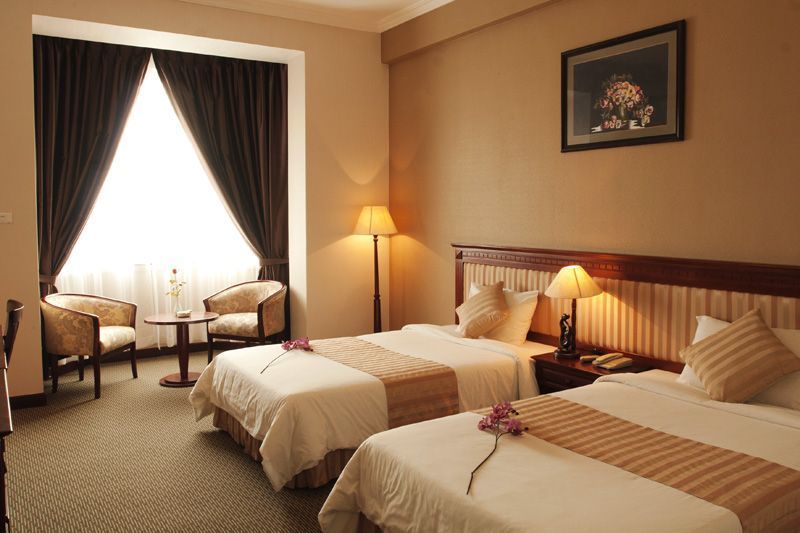 Aloha Halong Hotel Халонг Экстерьер фото