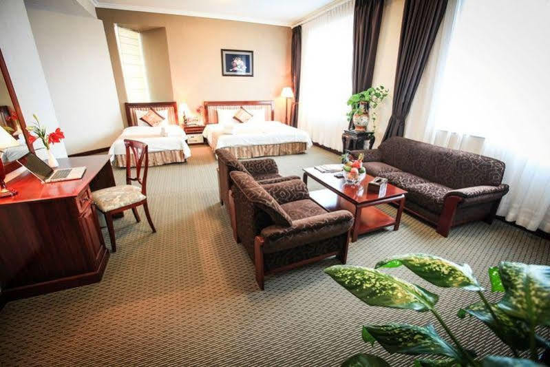 Aloha Halong Hotel Халонг Экстерьер фото