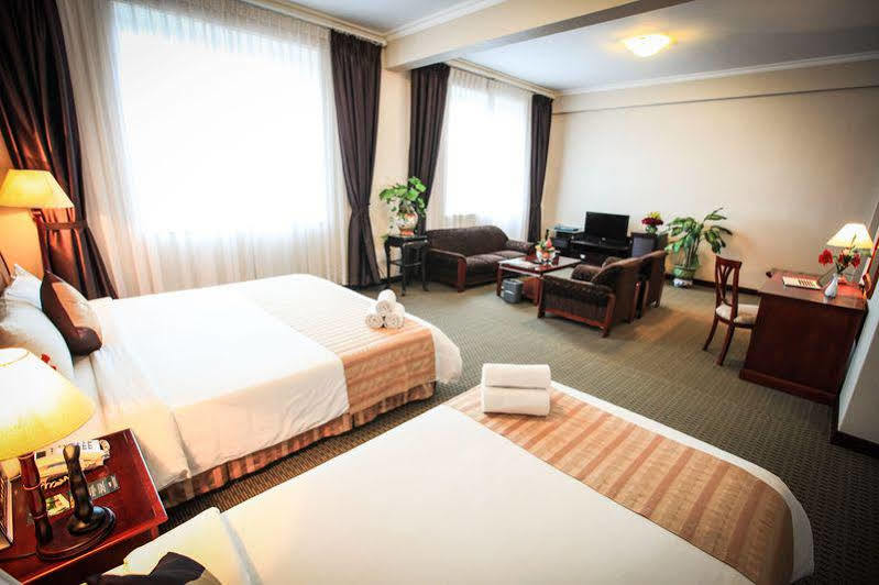 Aloha Halong Hotel Халонг Экстерьер фото